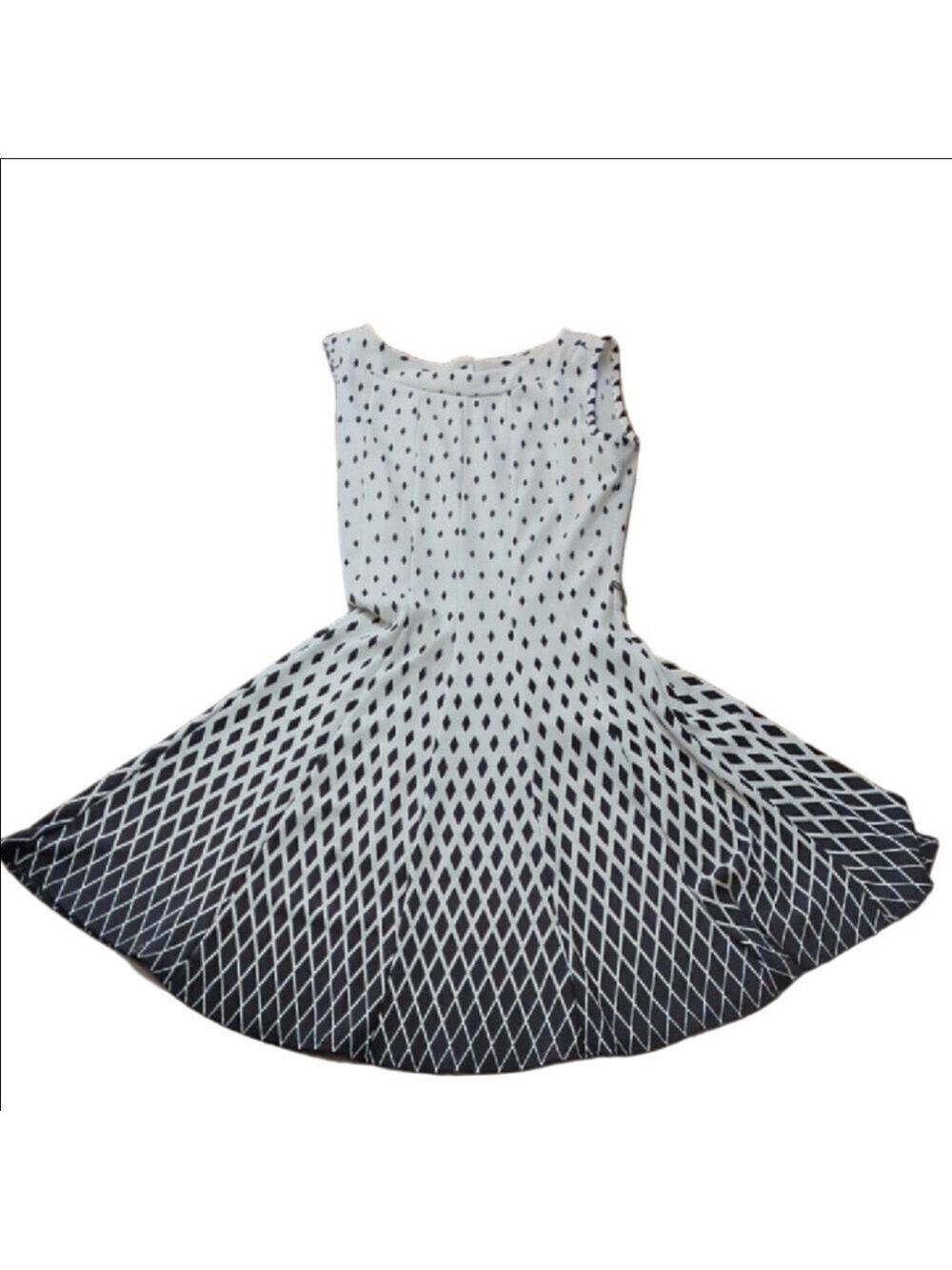Haani Mini Dress Monochrome Diamond Pattern - Picture 3 of 3